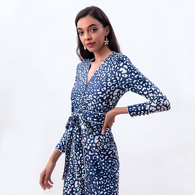 R171-2 女装豹纹印花长袖喇叭连身裤