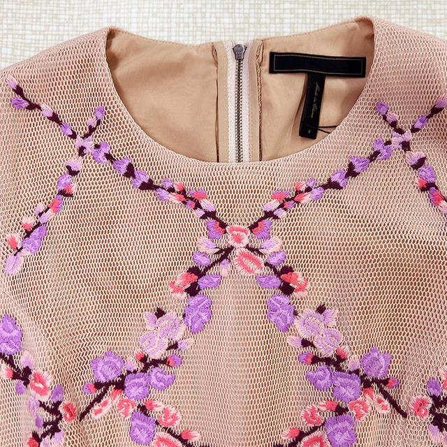 8G45 女士潛水料网眼花卉刺绣无袖露脐上衣A 字褶裙套装