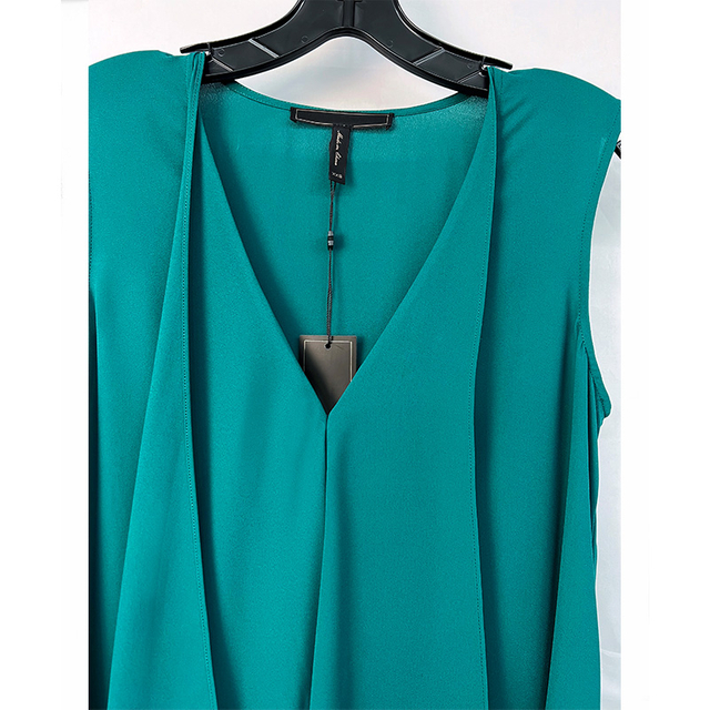 8A59 女士纯色 V 领前垂褶高低设计不对称下摆日装